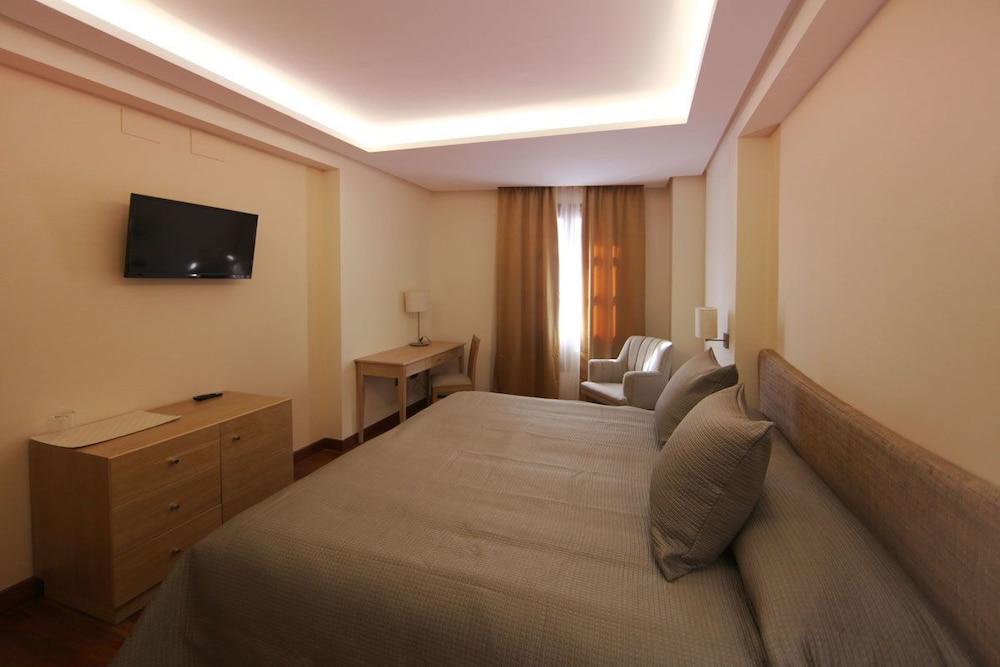Casa Consistorial Hotel Fuengirola Bagian luar foto