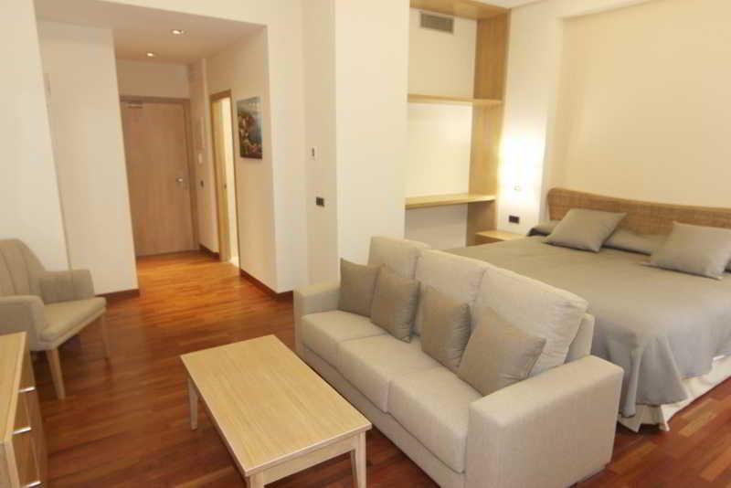 Casa Consistorial Hotel Fuengirola Bagian luar foto