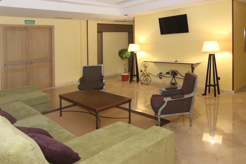 Casa Consistorial Hotel Fuengirola Bagian luar foto